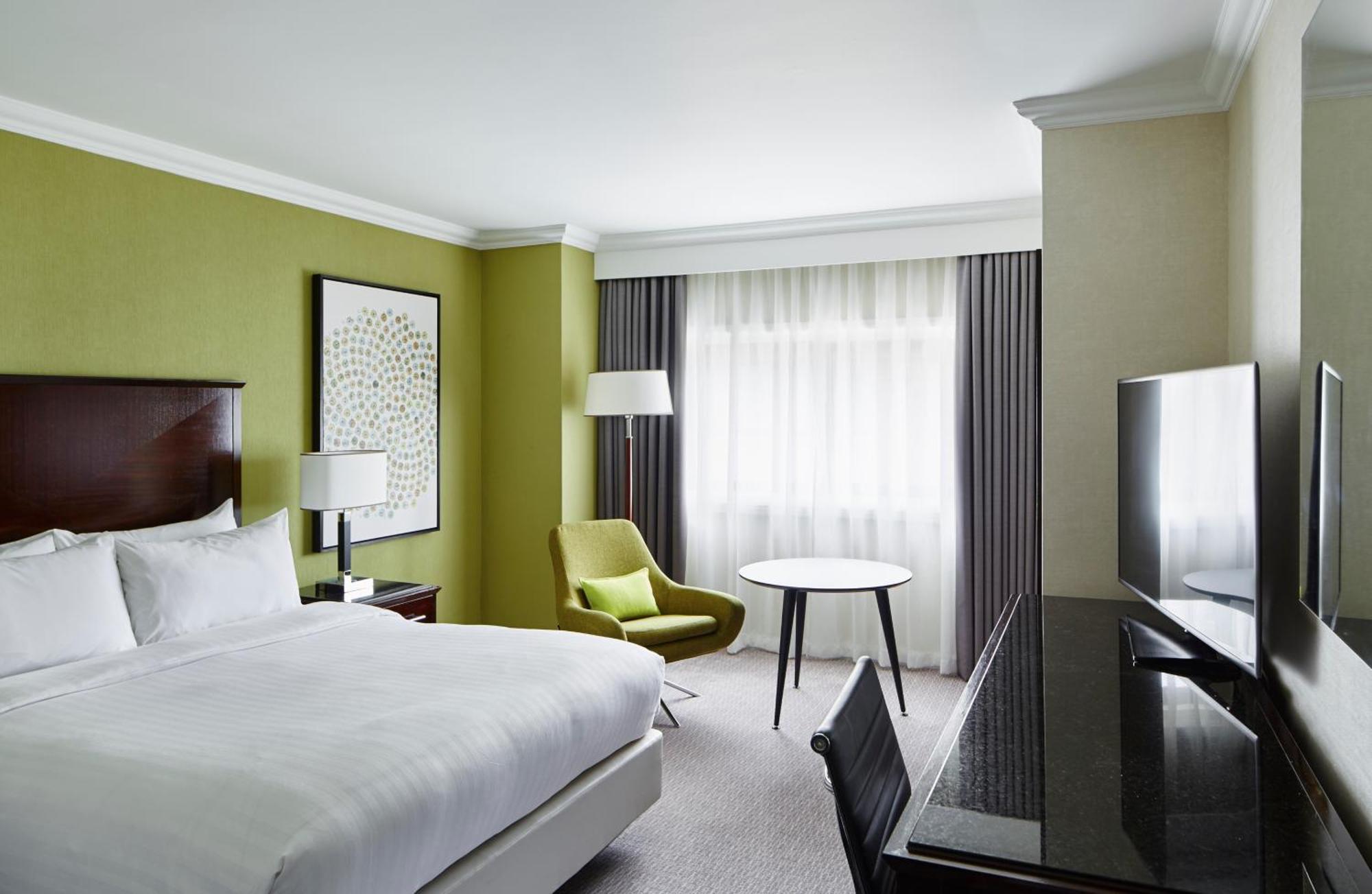 Hotel Delta By Marriott Manchester Airport 4*
