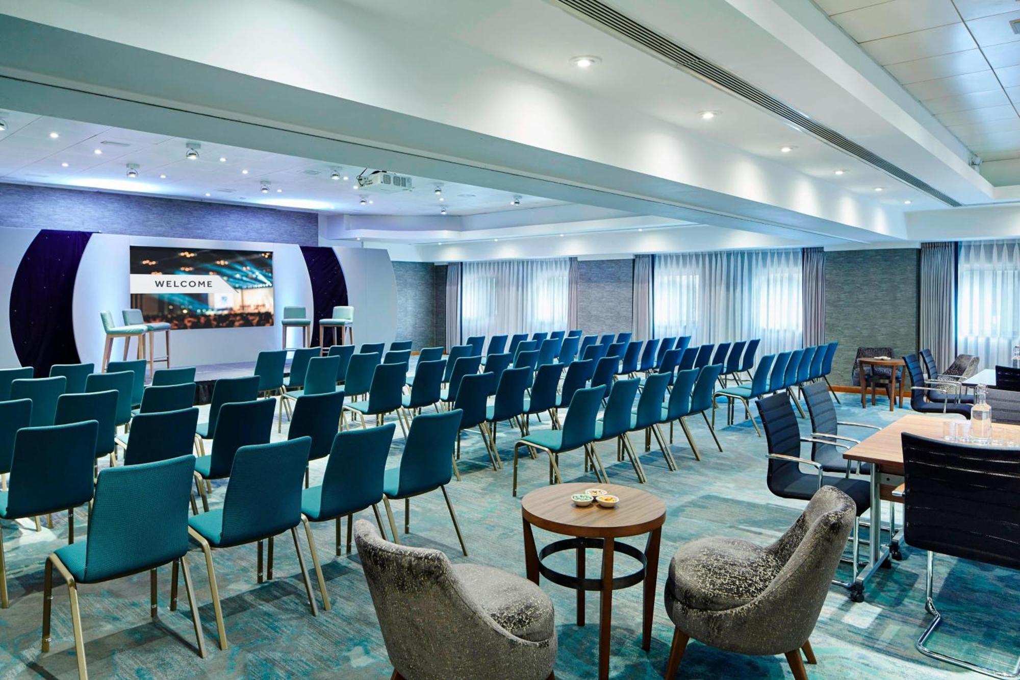 Delta By Marriott Manchester Airport Отель 4*
