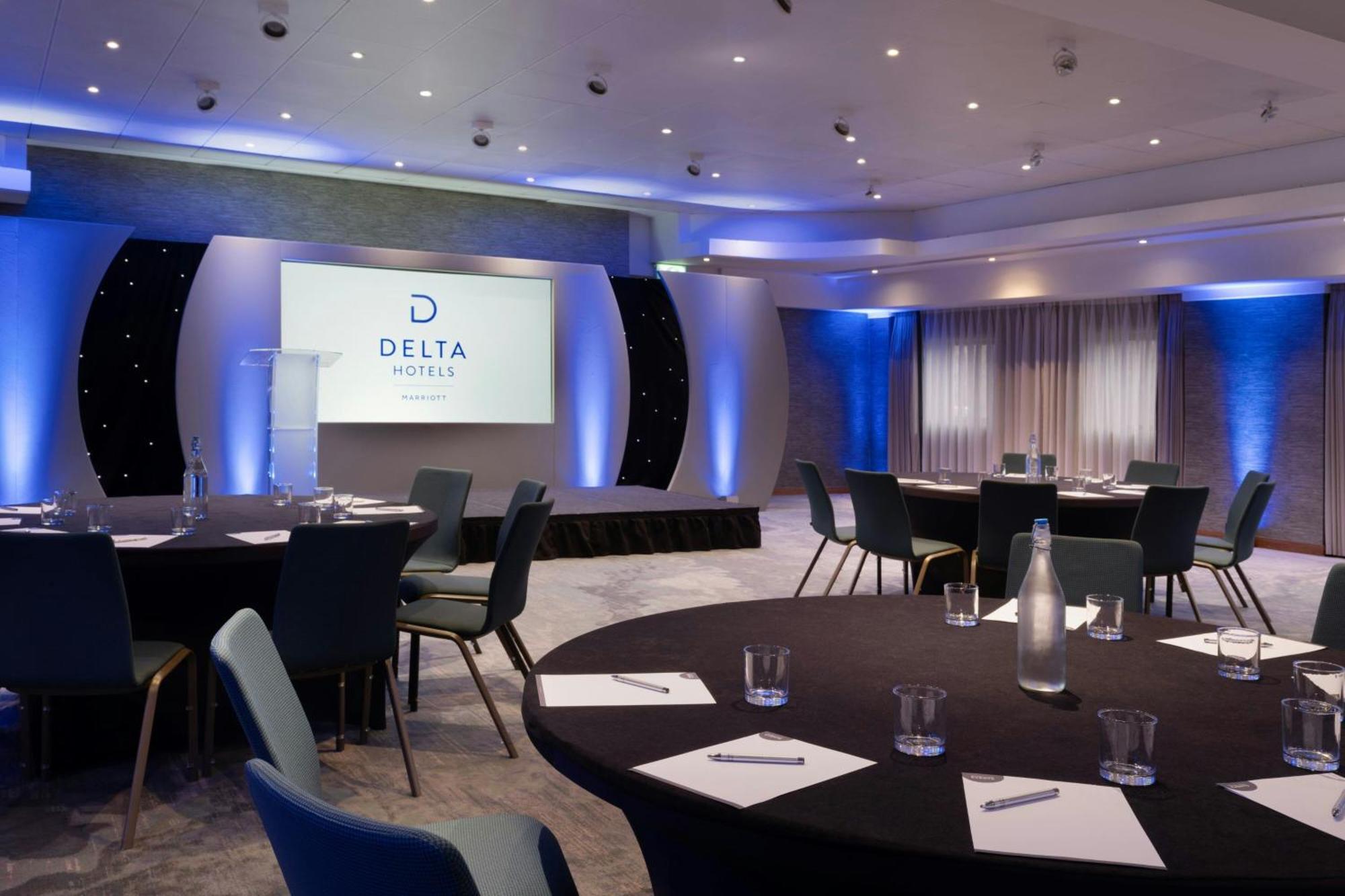 Delta By Marriott Manchester Airport Hotel 4*
